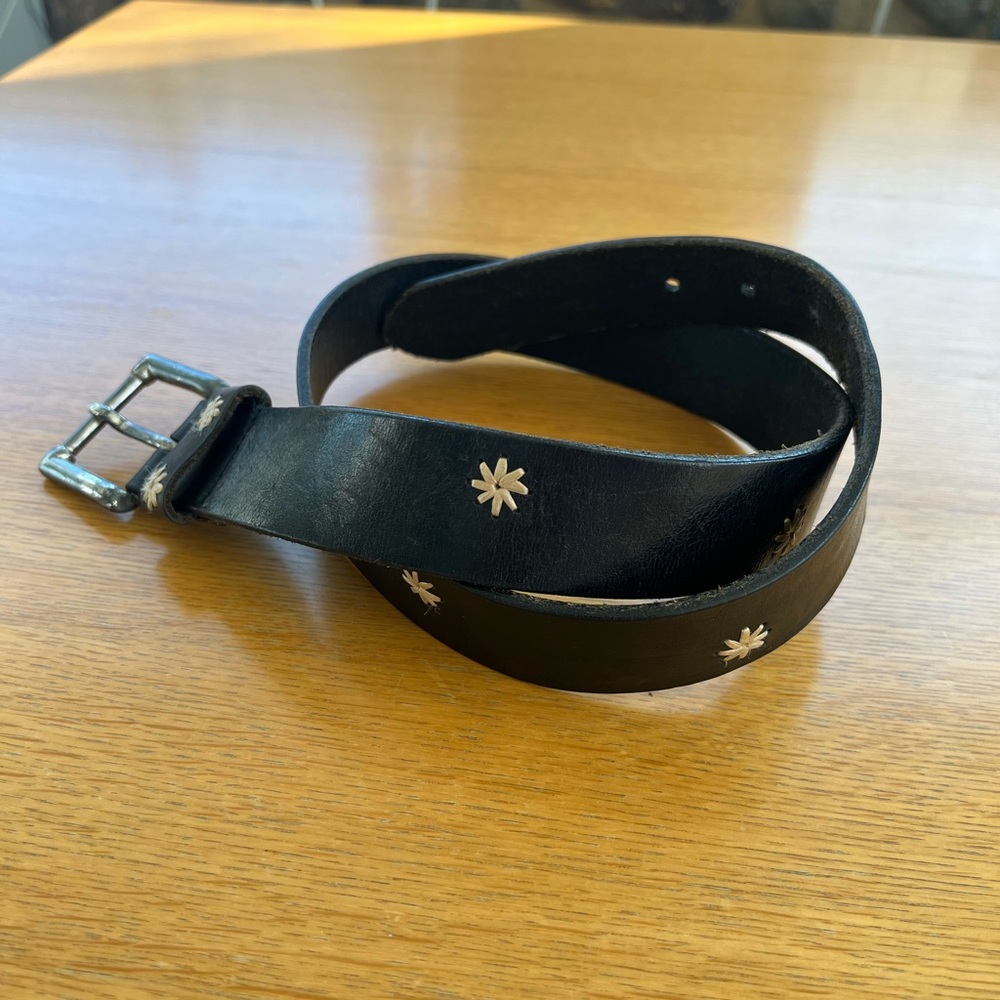 Gap Black Leather Cool Vintage Retro Belt. Women’s Size 32